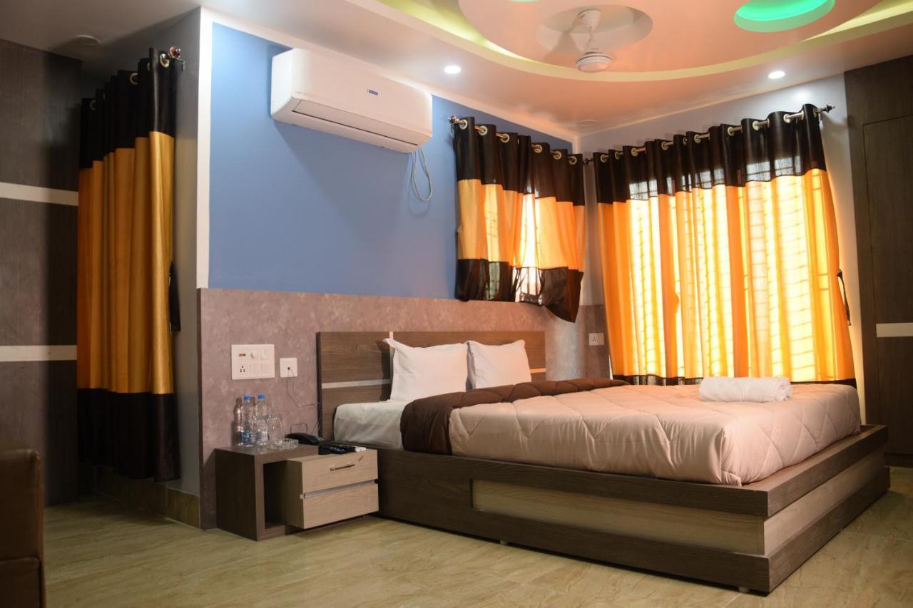 Hotel Nandini Baharampur Eksteriør billede