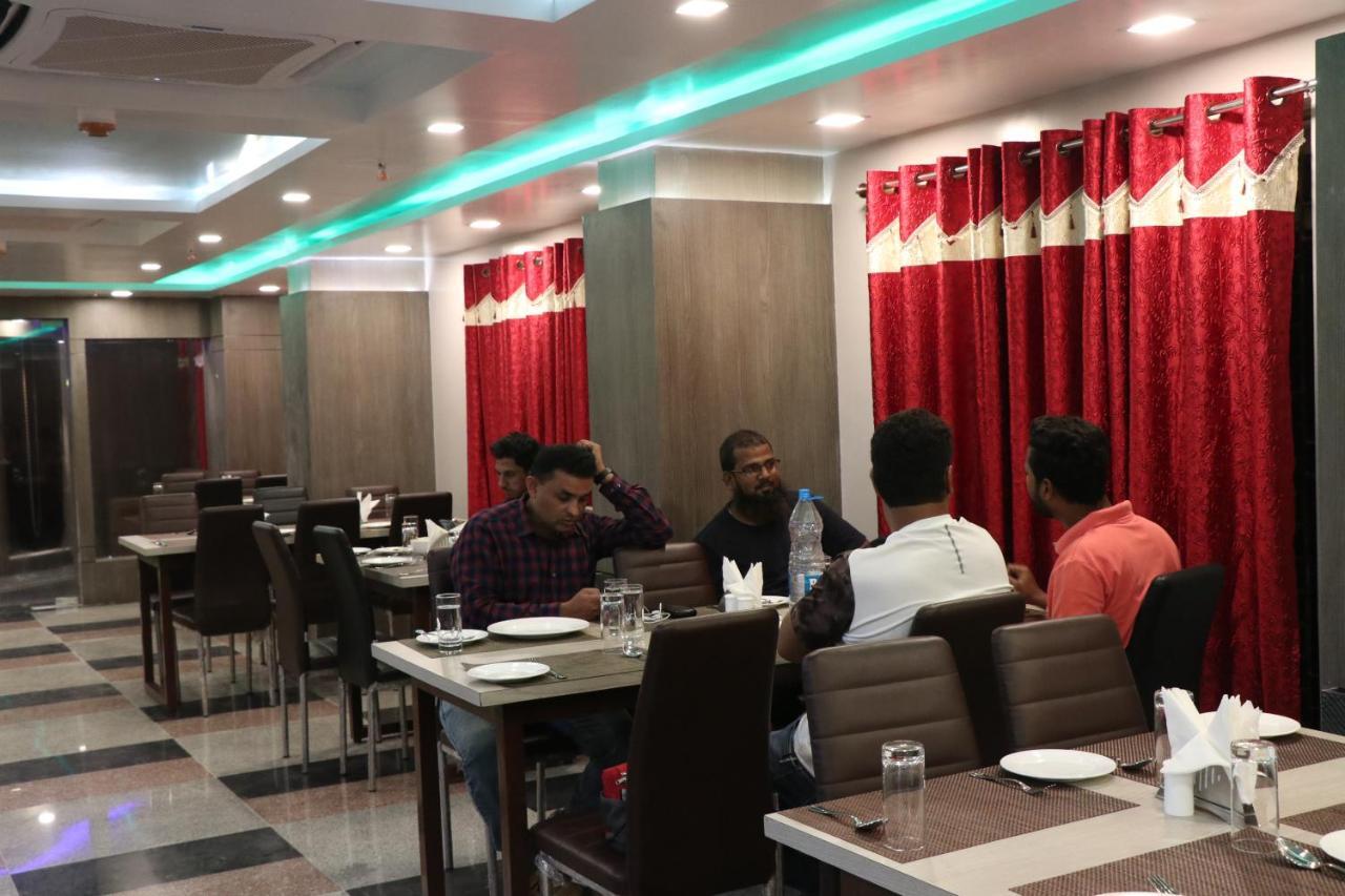 Hotel Nandini Baharampur Eksteriør billede