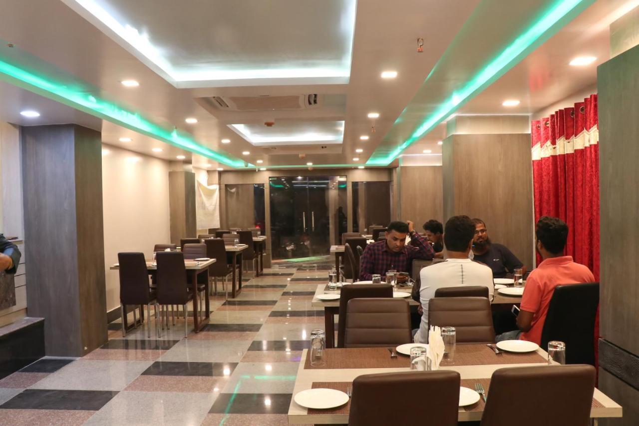 Hotel Nandini Baharampur Eksteriør billede